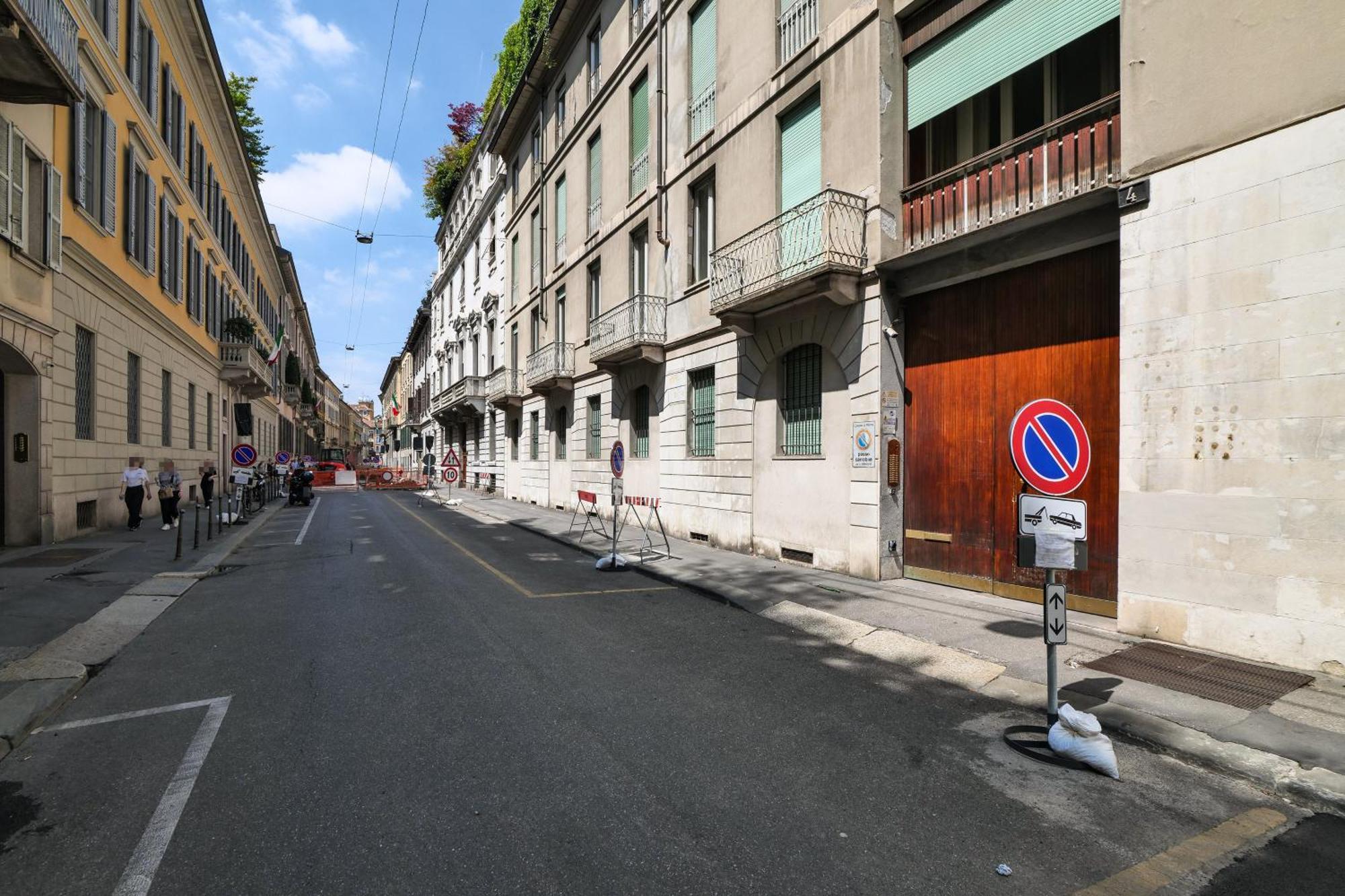 Prestige Boutique Aparthotel - Montenapoleone Milan Bagian luar foto
