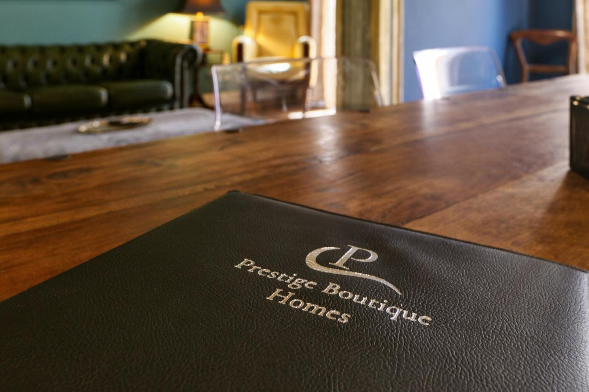 Prestige Boutique Aparthotel - Montenapoleone Milan Bagian luar foto